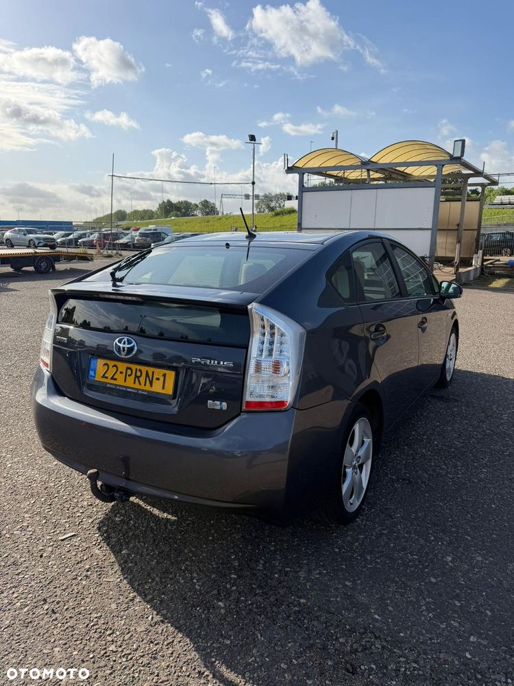 Toyota Prius - 28