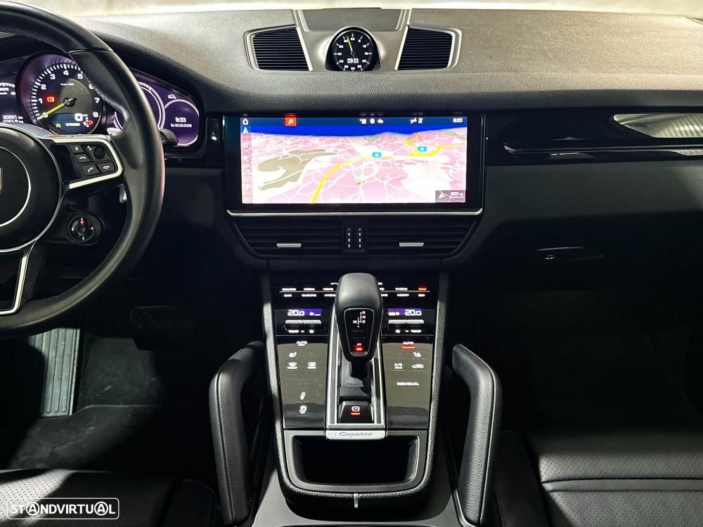 Porsche Cayenne Coupé E-Hybrid Platinum Edition - 24