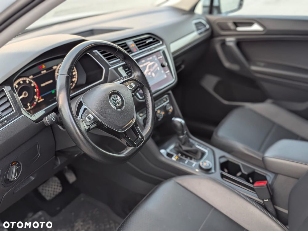 Volkswagen Tiguan - 13