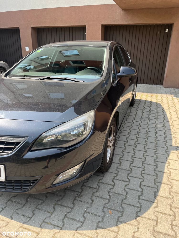 Opel Astra 1.6 Turbo Sport - 12