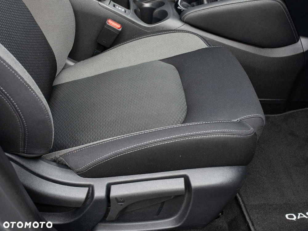 Nissan Qashqai 1.3 DIG-T MHEV N-Connecta - 33