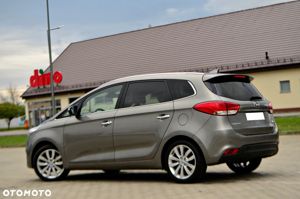Kia Carens 1.7 CRDi L 7os - 6