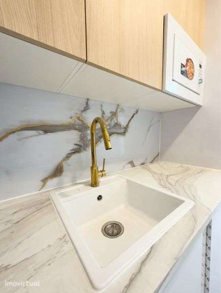 T2 TOTALMENTE renovado na Amora - Grande imagem: 2/12