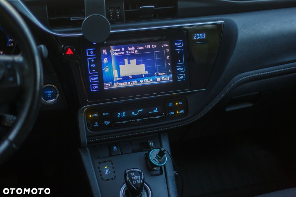 Toyota Auris Hybrid 135 Active - 17