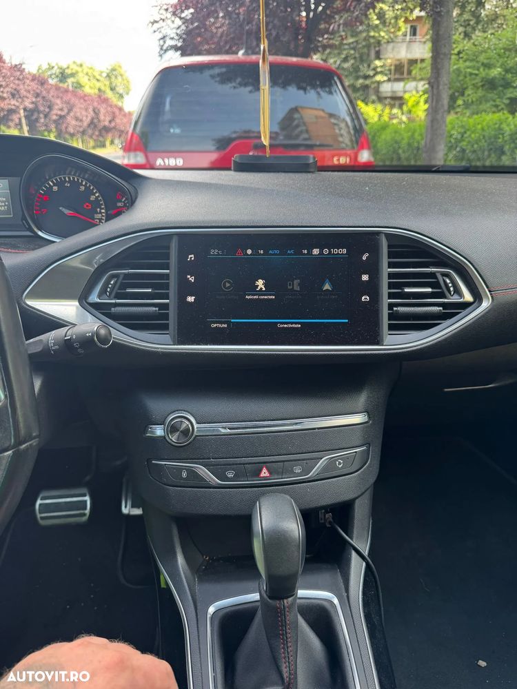 Peugeot 308 1.2 L PureTech Turbo Active Aut. - 4