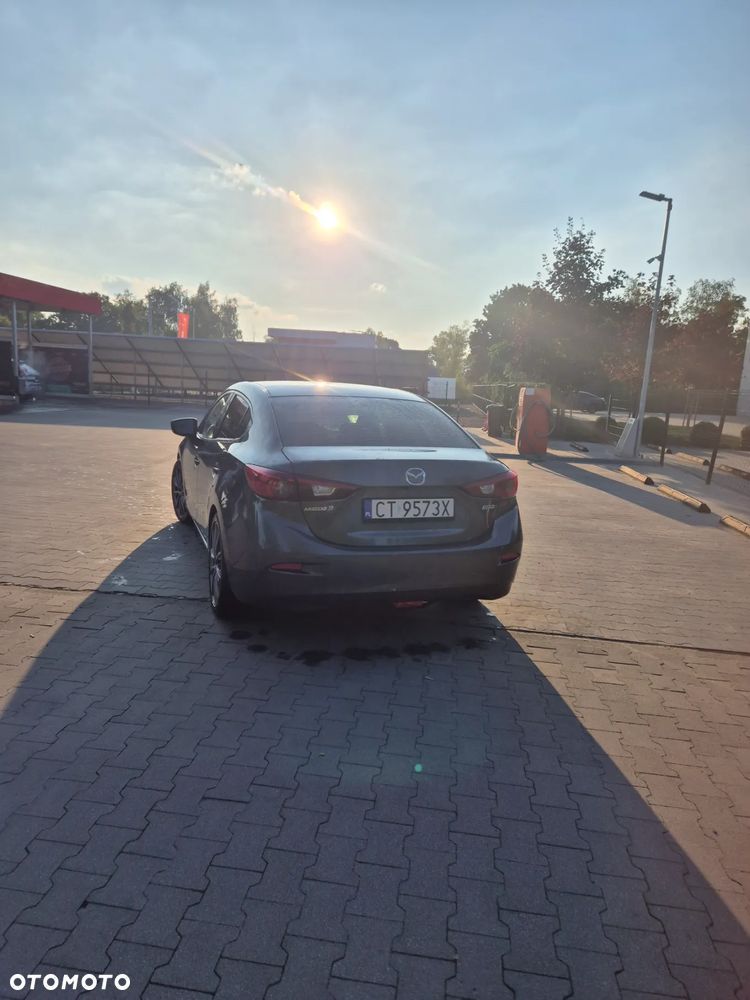 Mazda 3 - 4