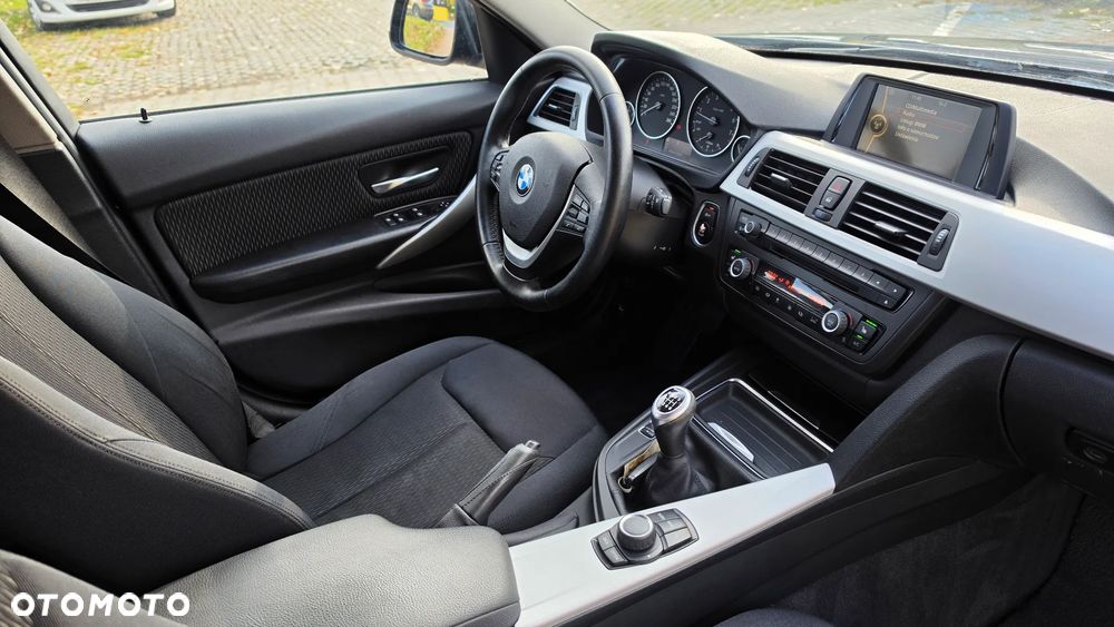 BMW 3 Series 2013 photo 5