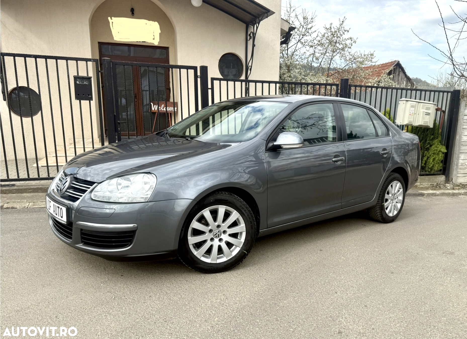 Volkswagen Jetta 1.6 Trendline - 17