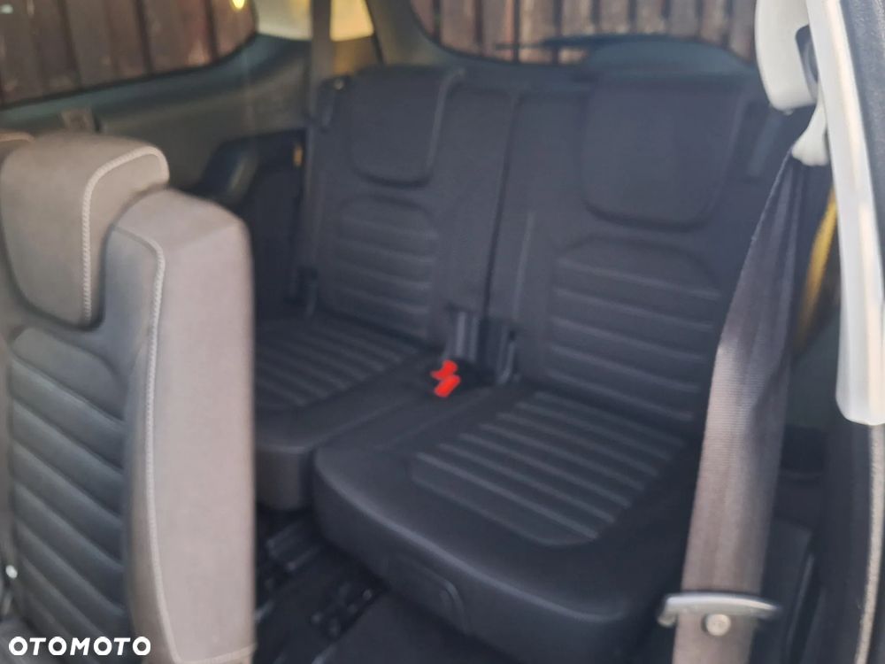 Ford Galaxy - 20
