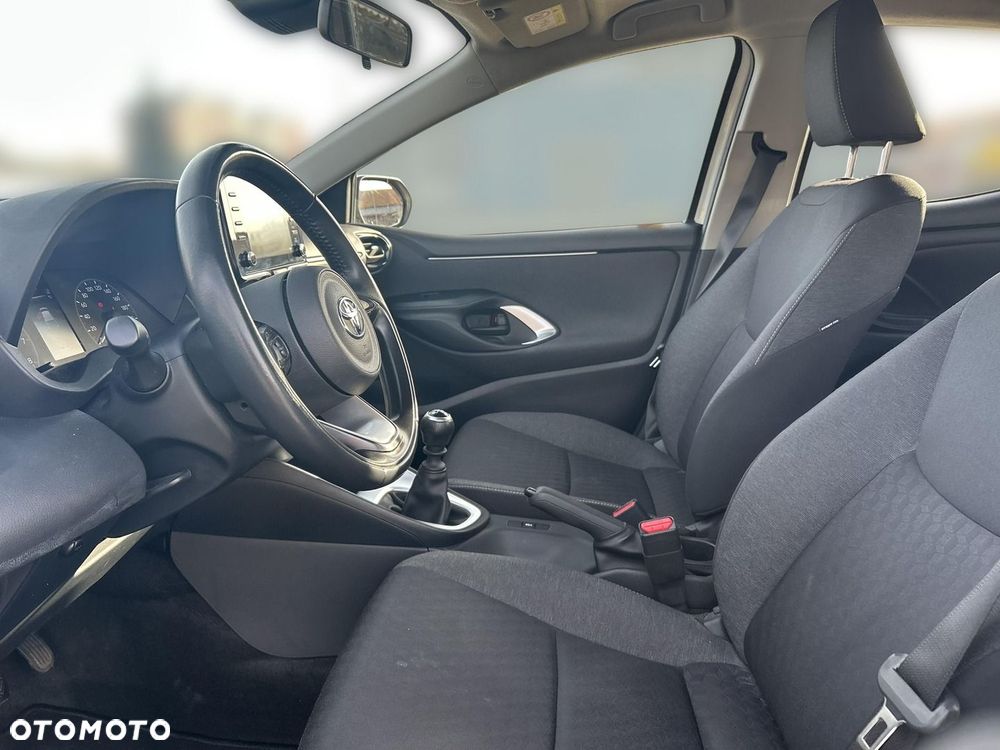 Toyota Yaris - 14