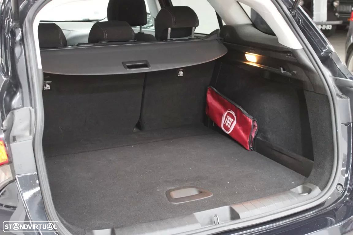 Fiat Tipo Station Wagon 1.3 M-Jet Lounge - 26