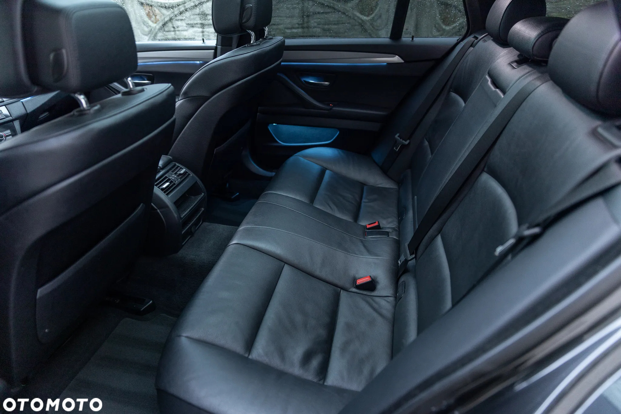 BMW Seria 5 530d xDrive - 34