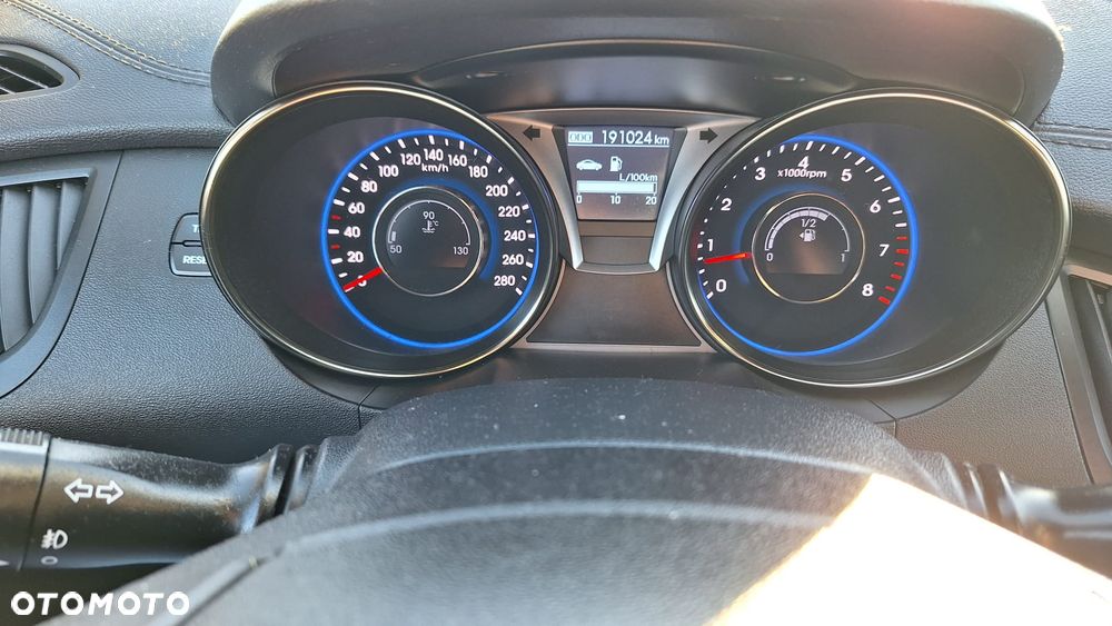 Hyundai Genesis Coupe - 17