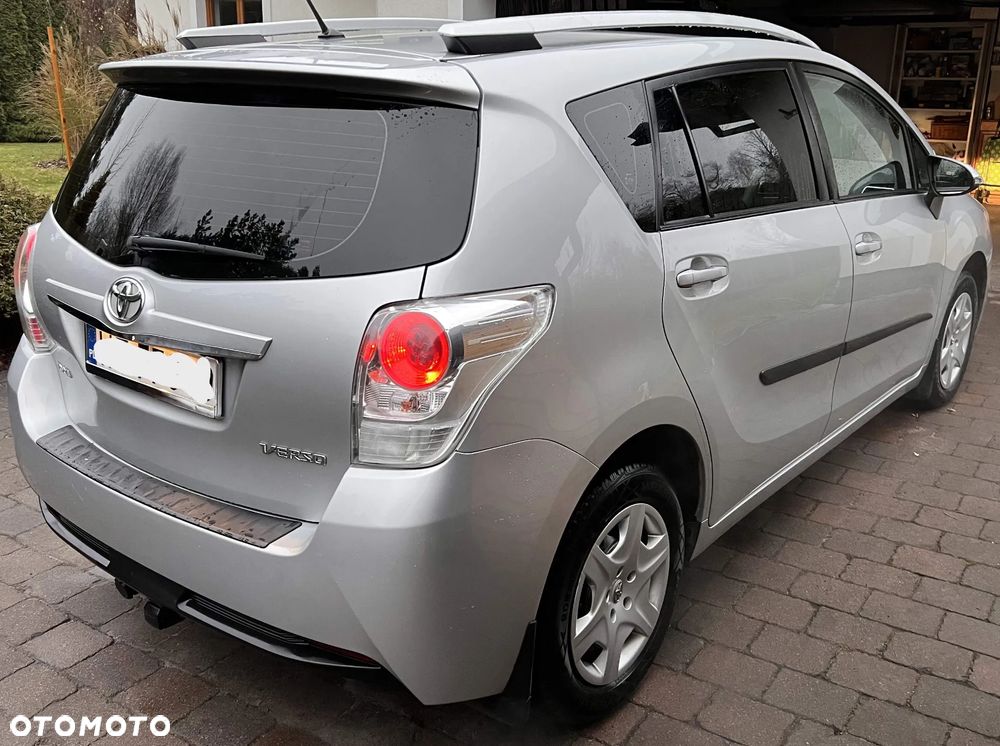 Toyota Verso 1.8 Premium 7os - 3