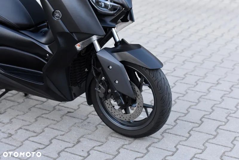 Yamaha X-max - 5