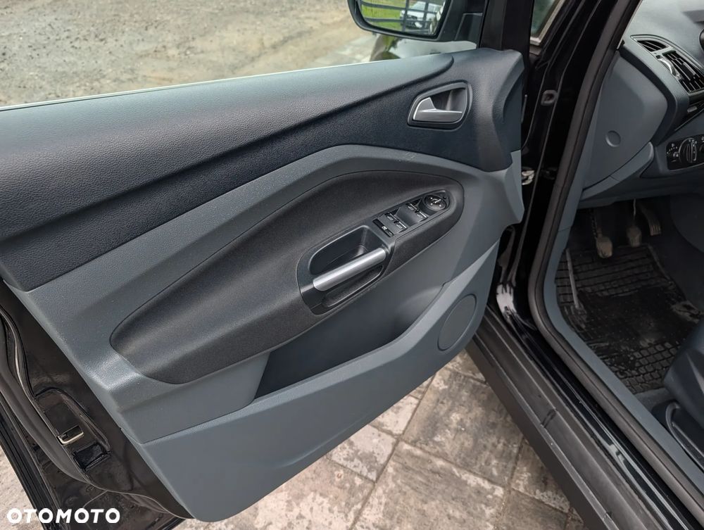 Ford C-MAX 1.6 Ti-VCT Champions Edition - 14