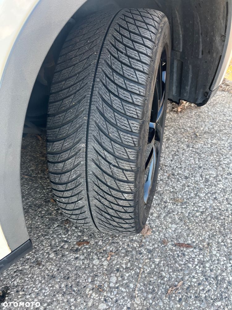 Mercedes-Benz GLA - 7