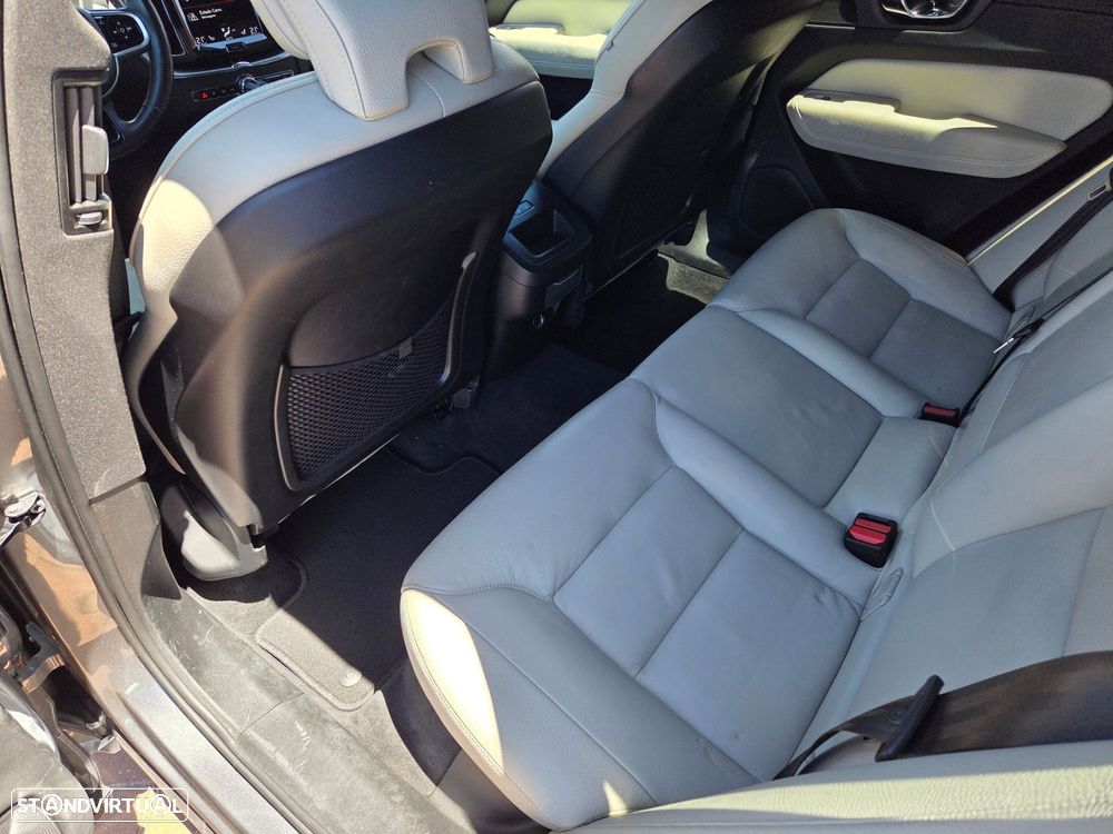 Volvo XC 60 2.0 D4 Inscription Geartronic - 35