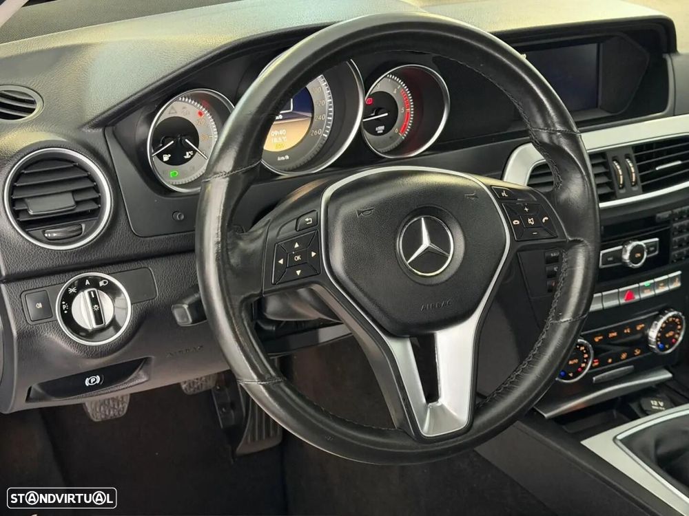 Mercedes-Benz C 220 - 11