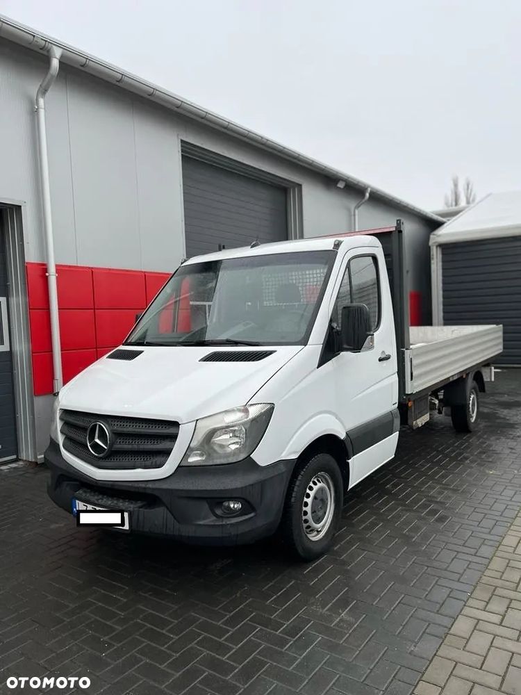 Mercedes-Benz Sprinter - 14