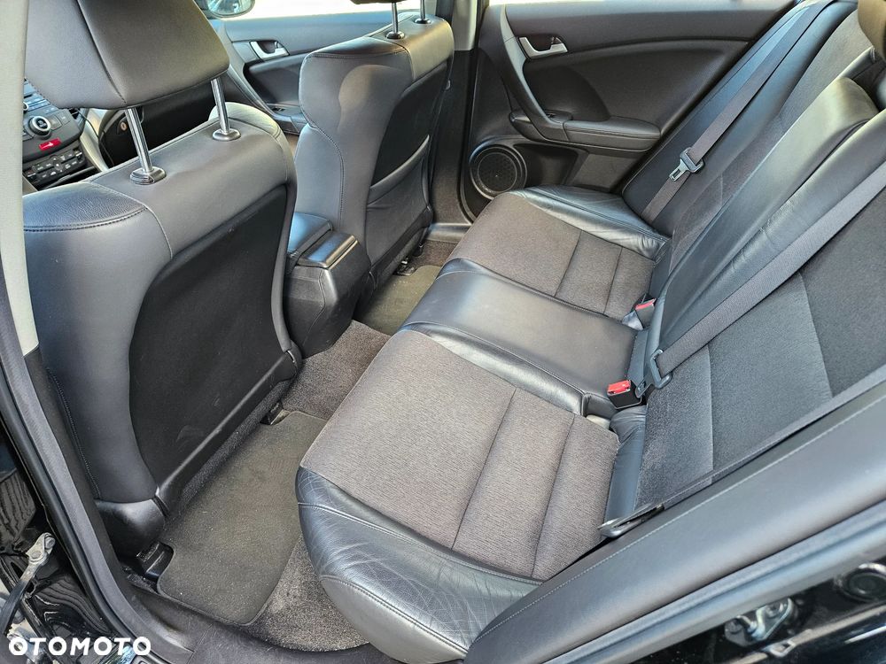 Honda Accord 2.4 Type S - 15