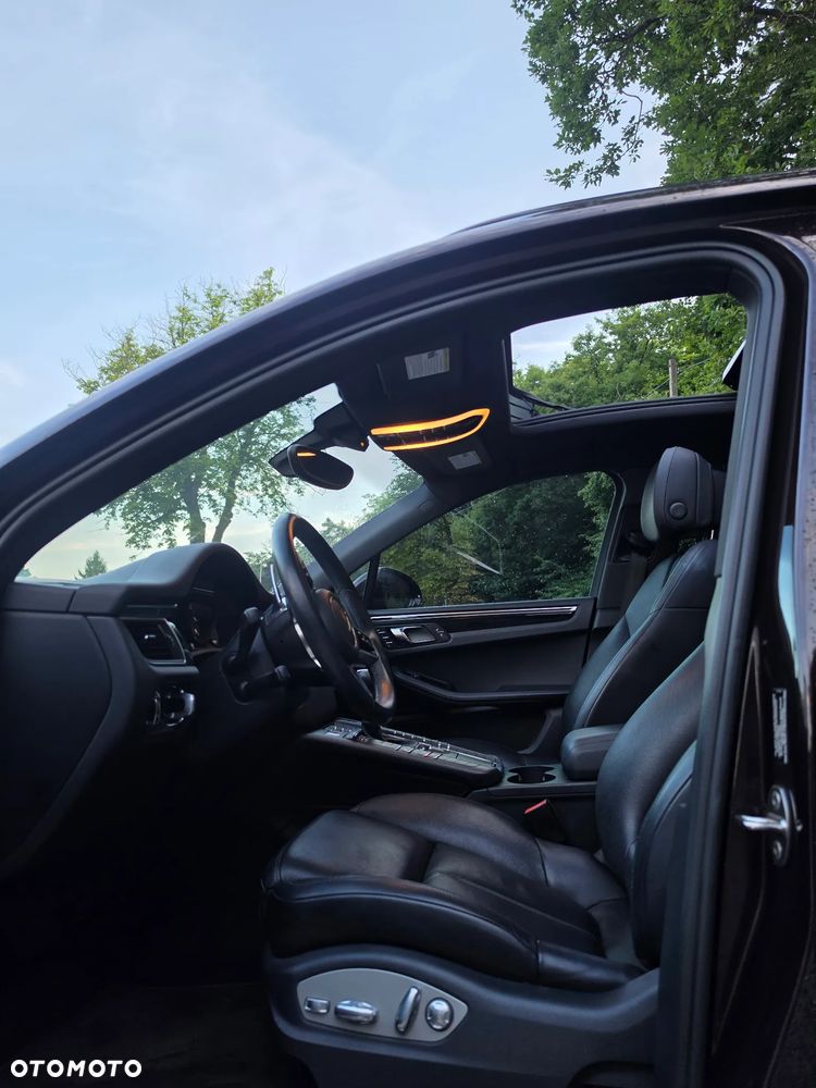 Porsche Macan - 4
