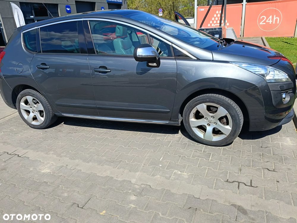 Peugeot 3008 155 THP Premium - 2