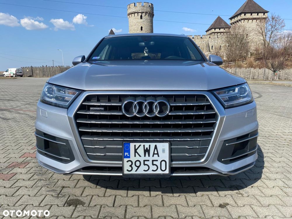 Audi Q7 - 7