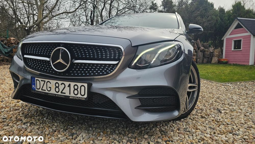 Mercedes-Benz Klasa E 220 d 4Matic 9G-TRONIC AMG Line - 11