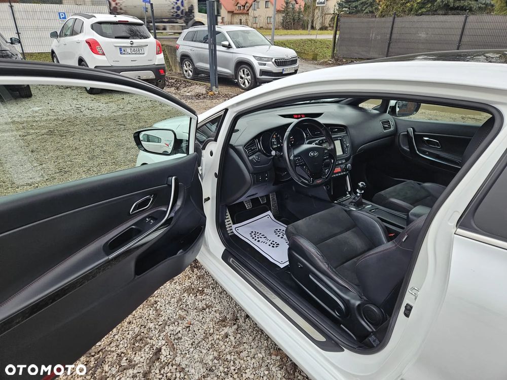 Kia ProCeed 1.6 T-GDI GT-Track - 14