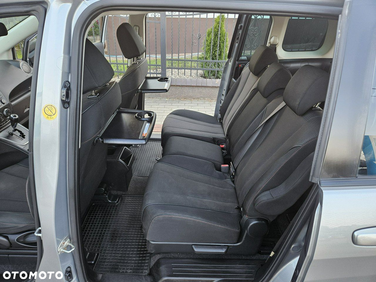 Mazda 5 - 9