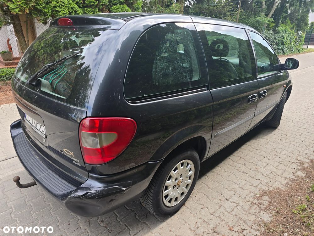 Chrysler Voyager 3.3 LX - 2