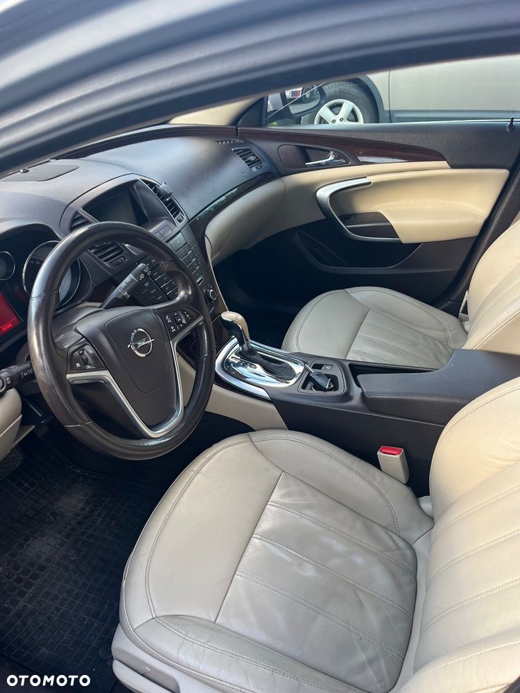 Opel Insignia 2.0 T Cosmo 4x4 - 5