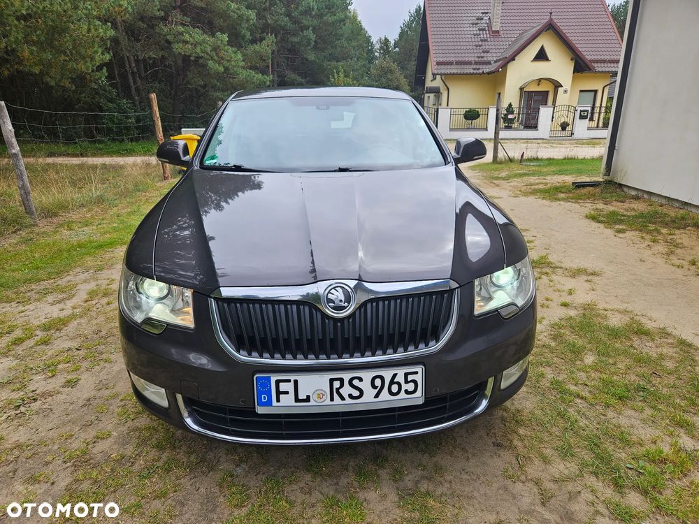 Skoda Superb 2.0 TDI 4x4 Elegance - 13