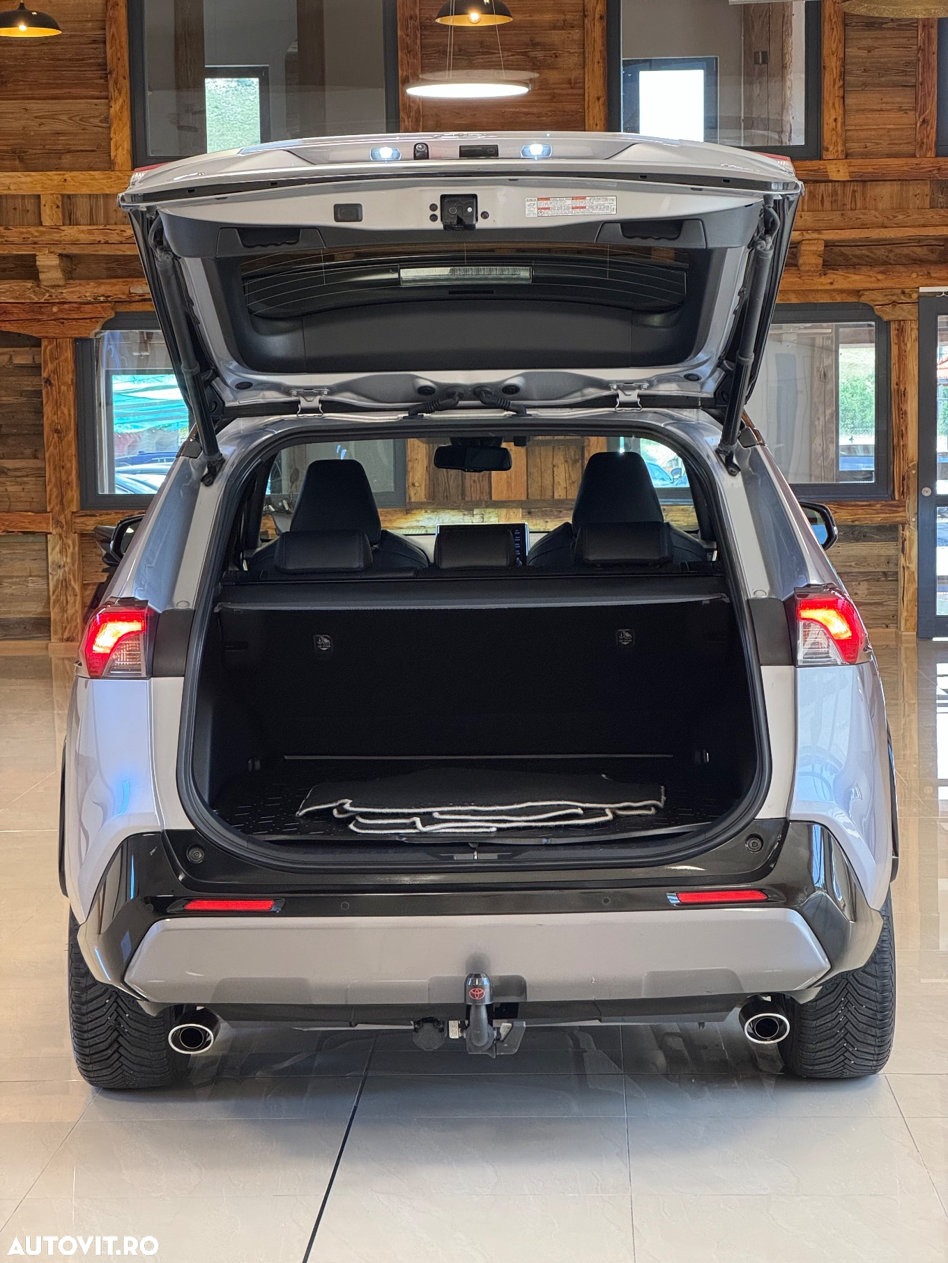 Toyota RAV4 - 40