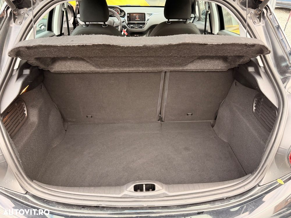 Peugeot 208 PureTech 82 Start & Stop Style - 14