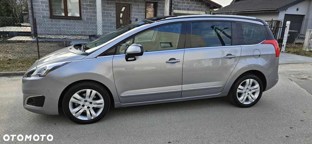 Peugeot 5008 - 6