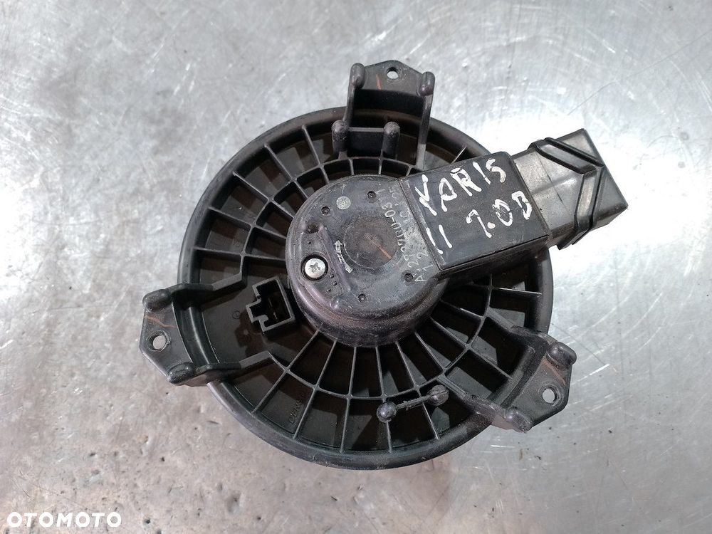 WENTYLATOR NAWIEWU, DMUCHAWA TOYOTA YARIS II AV272700-0311 1.4 D4D - 4