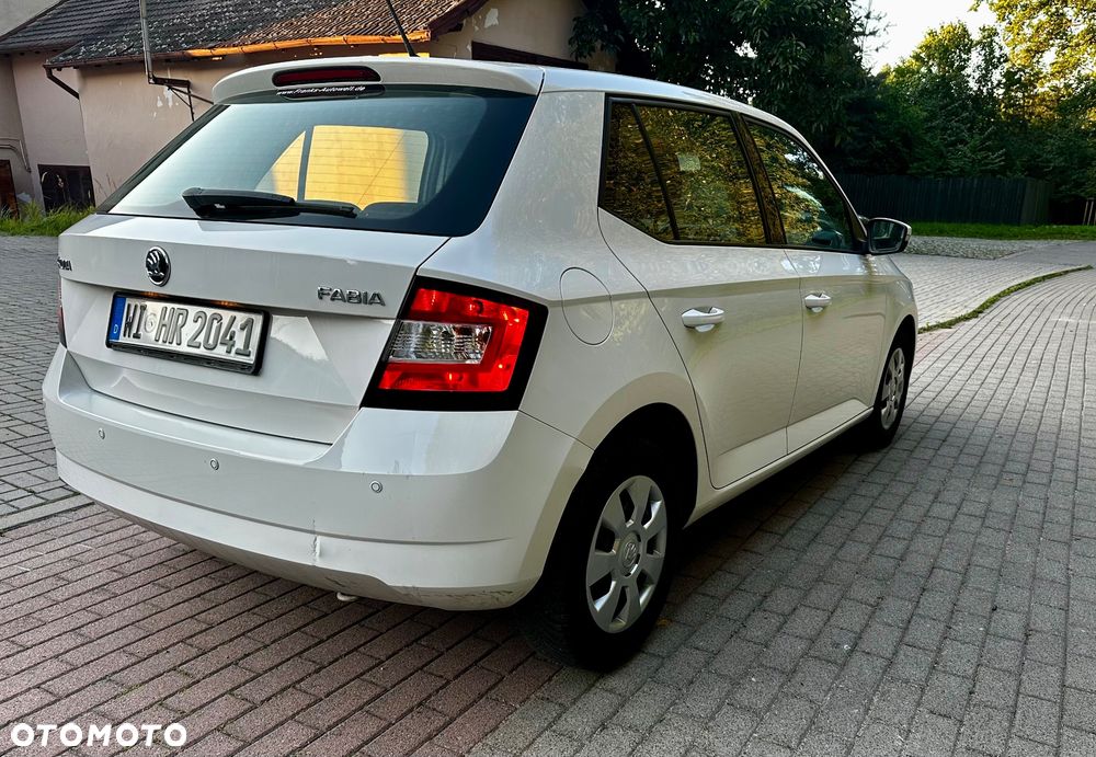 Skoda Fabia 1.0 Joy - 4