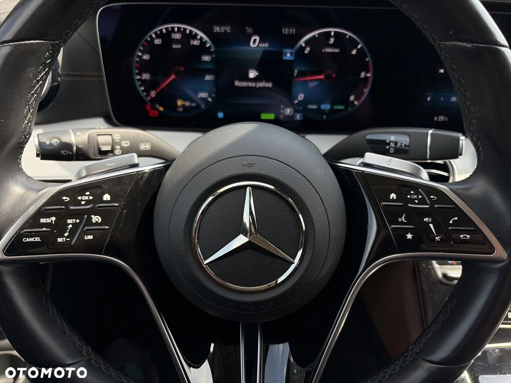 Mercedes-Benz Klasa E 220 d 4-Matic Exclusive - 20