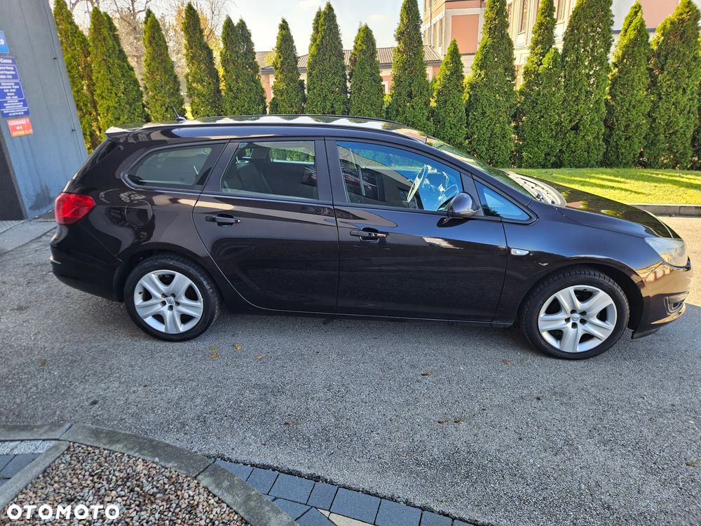 Opel Astra 1.4 T Enjoy - 8