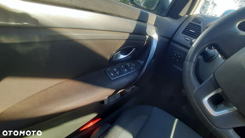Renault Laguna 2.0 DCi Authentique - 10