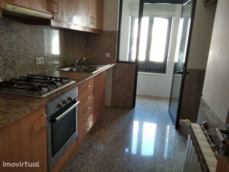 Apartamento T2 na Quinta da Seara, Oliveira do Douro, Gaia - Grande imagem: 5/12