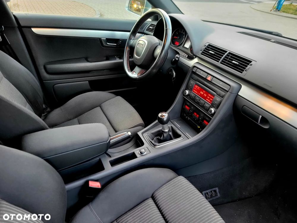 Audi A4 Avant 1.8T - 7