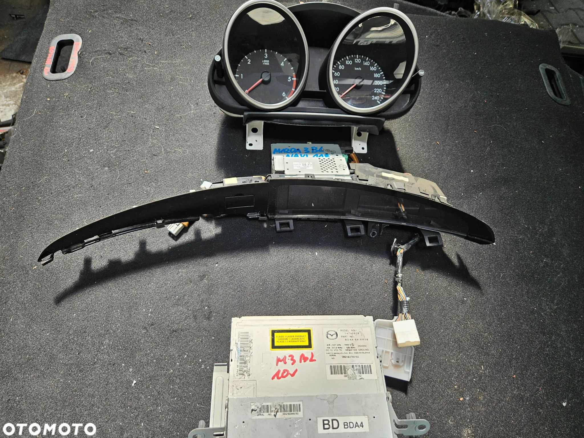 RADIO NAVIGACJA MAZDA 3BL 09-12 468200-8984 14799928 SANYO LICZNIK LYBBR3G - 2