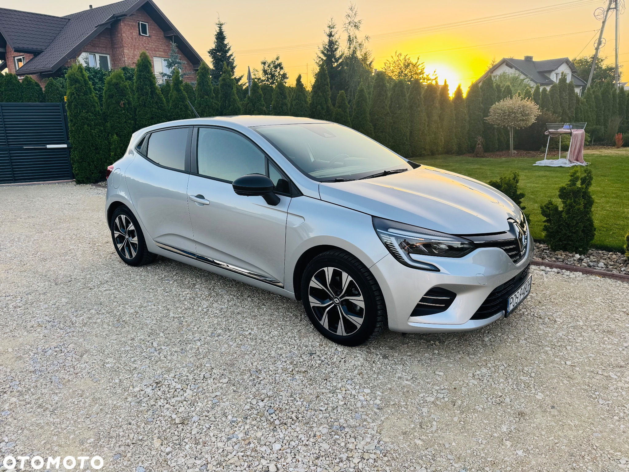 Renault Clio E-TECH Full Hybrid 145 EQUILIBRE - 5