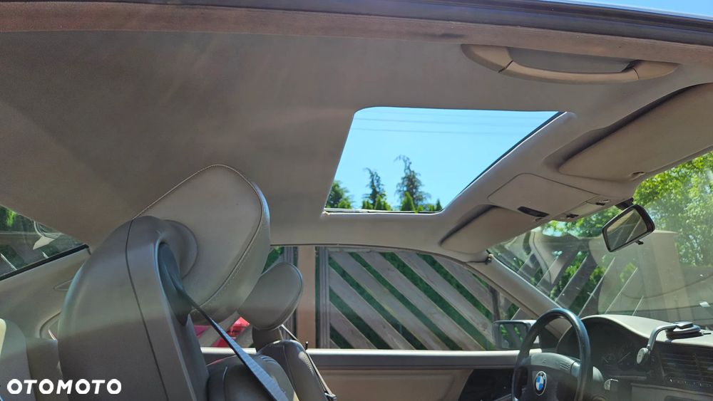 BMW Seria 8 - 33