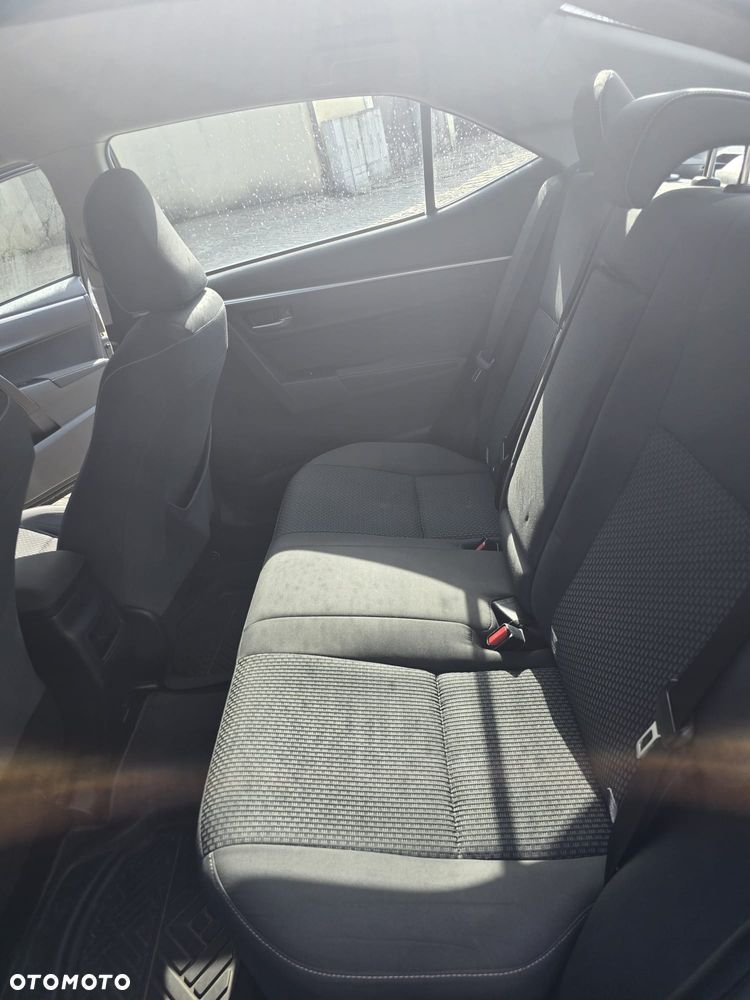 Toyota Corolla 1.6 Comfort - 6