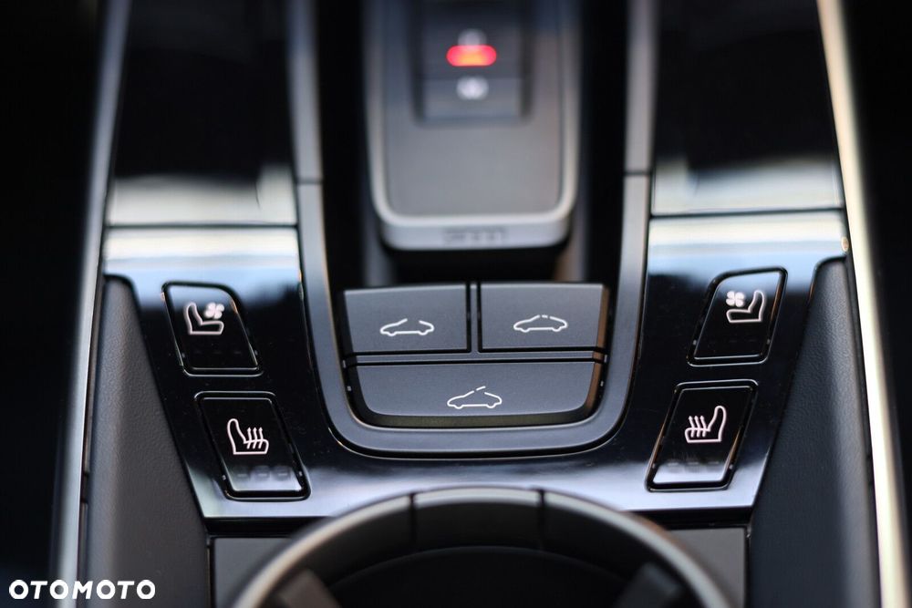 Porsche 911 Carrera S - 13