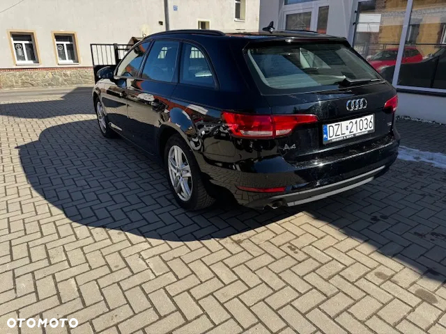 Audi A4 Avant 2.0 TDI S tronic - 12